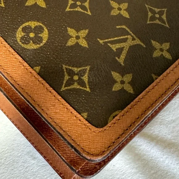 Louis Vuitton Raspail - Picture 13 of 16